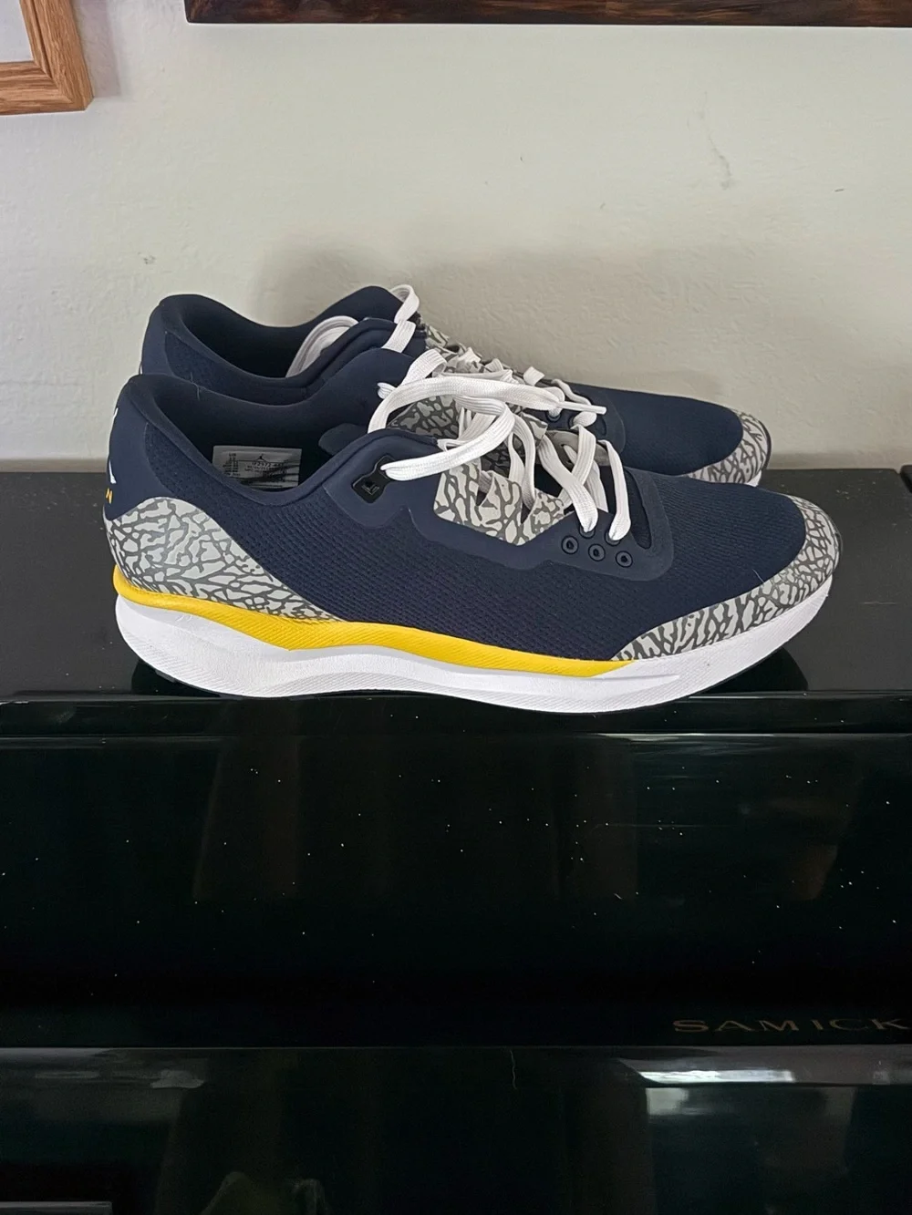 Jordan 88 Racer “University of Michigan” Navy, White & Yellow Casual Sneakers